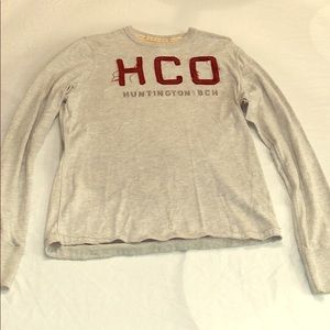 Gray Hollister long sleeve t-shirt with maroon